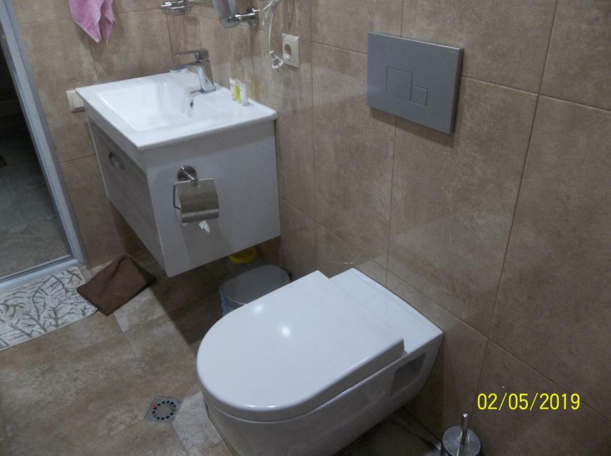 Мате Apartment Batumi Exterior foto
